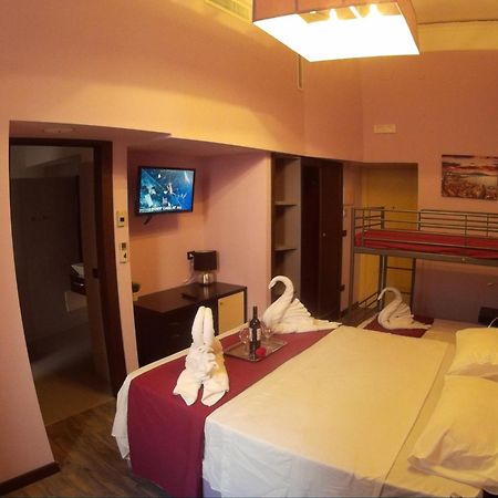 Dolce Vita Rooms نابولي المظهر الخارجي الصورة