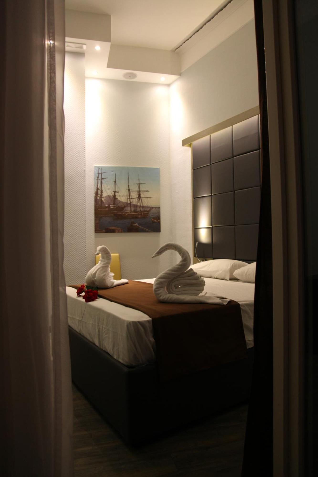 Dolce Vita Rooms نابولي المظهر الخارجي الصورة