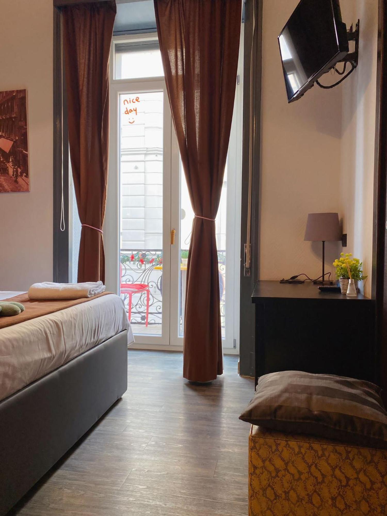 Dolce Vita Rooms نابولي المظهر الخارجي الصورة