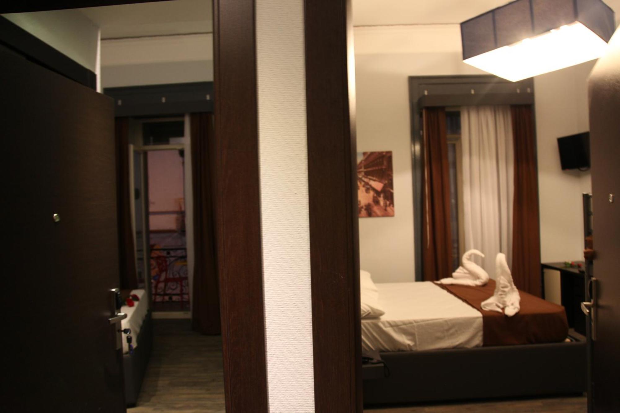 Dolce Vita Rooms نابولي المظهر الخارجي الصورة