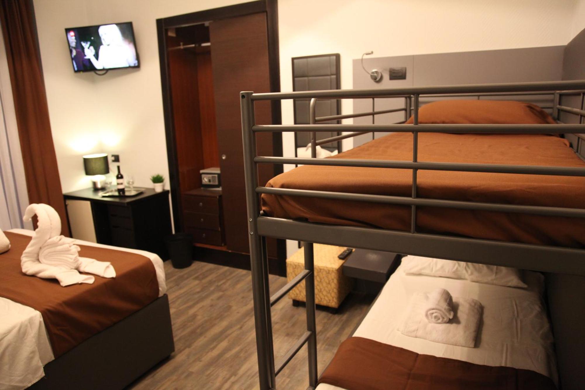 Dolce Vita Rooms نابولي المظهر الخارجي الصورة